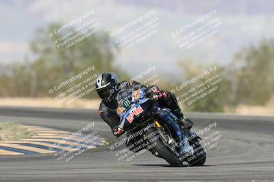 media/Nov-16-2025-Race Pace (Sun) [[8c5fa54630]]/Verified Riders/2-Turn 7 (945am)/